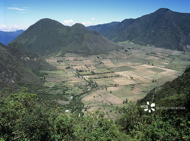 普鲁拉瓜火山坑图片素材
