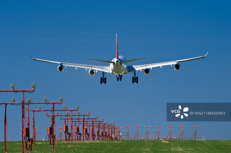 加拿大飞机降落图片素材