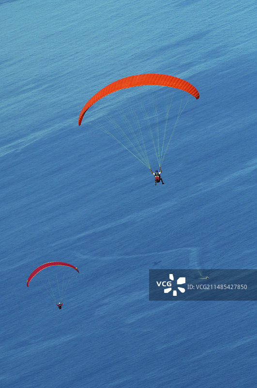 留尼汪岛滑翔伞图片素材