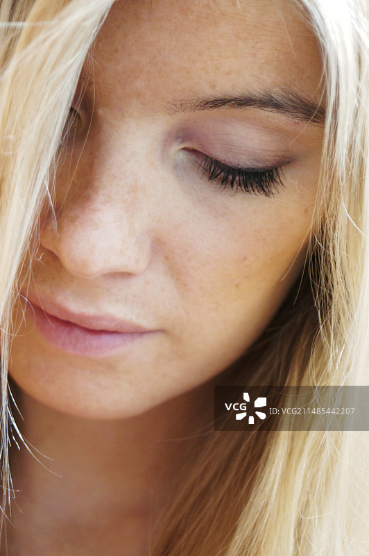 女人的脸图片素材