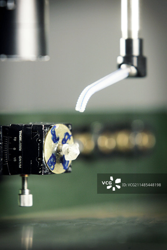 自动化钻石切割图片素材