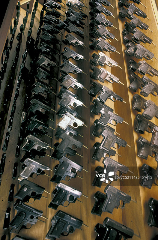 弹道学实验室枪支收藏图片素材