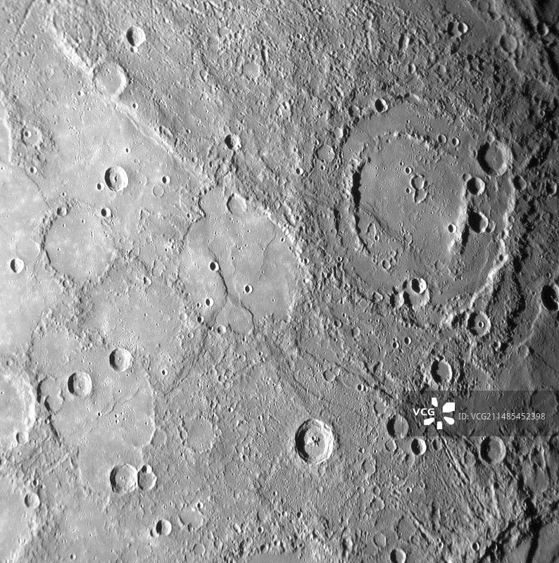 信使号2008年1月飞掠水星图片素材