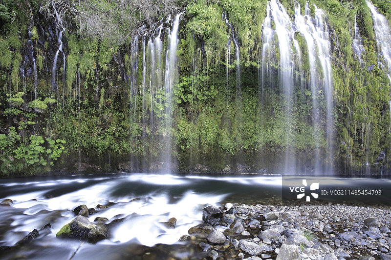 美国加利福尼亚州莫斯布雷瀑布图片素材