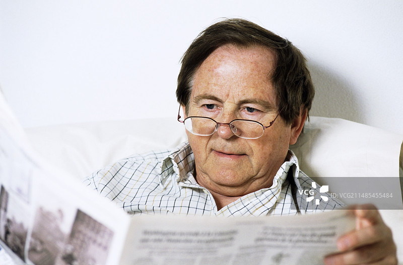 阅读眼镜图片素材