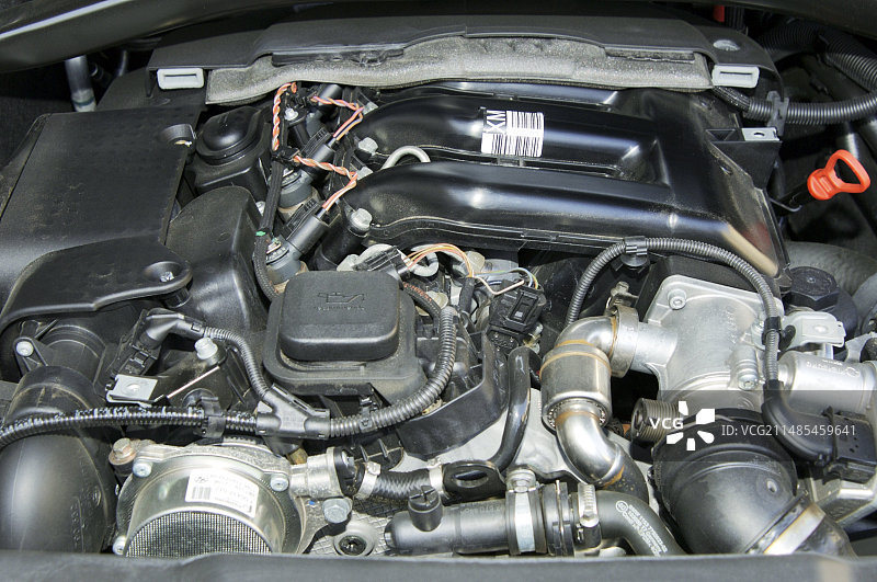 发动机舱图片素材