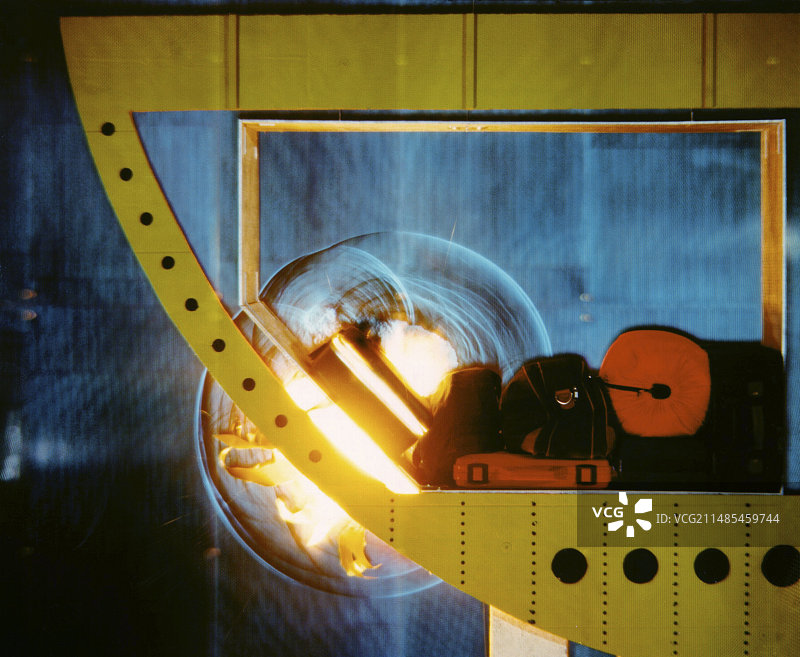 飞机炸弹爆炸的纹影图像图片素材