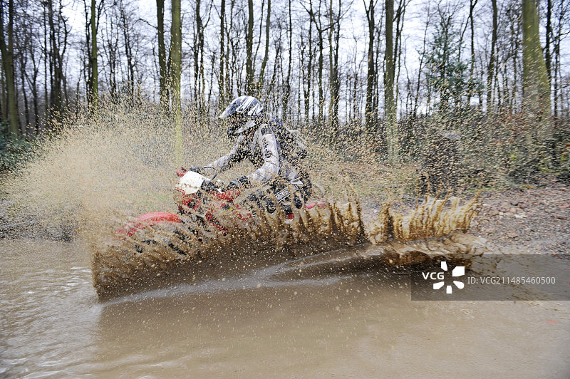 摩托车越野赛图片素材