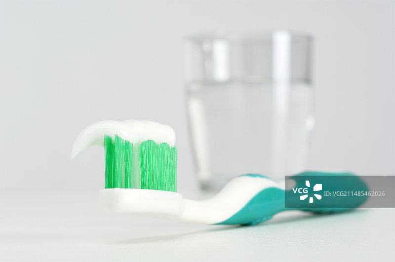 牙刷和牙膏图片素材