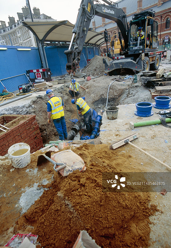 更换水管总管图片素材