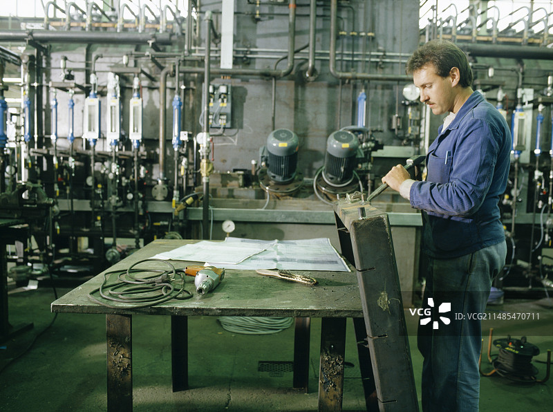 组装工业炉图片素材