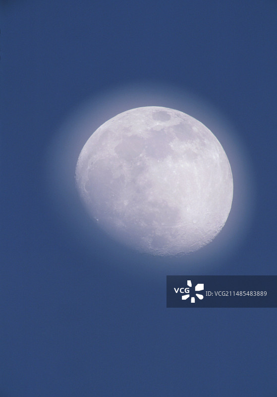 盈凸月图片素材