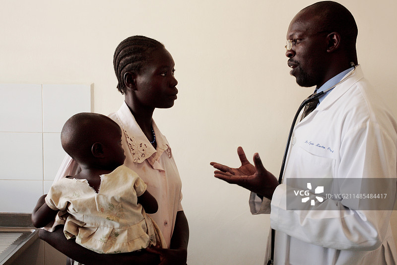 评估生病的孩子图片素材