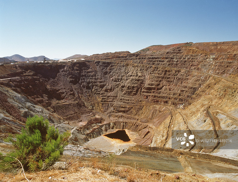 废弃的铜矿图片素材
