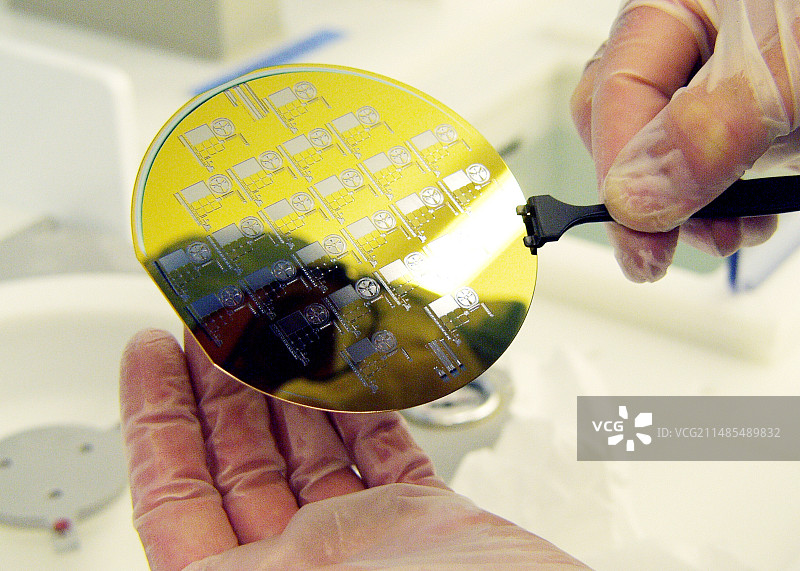 MEMS生产硅片图片素材