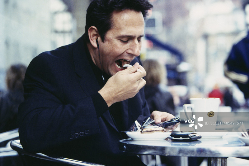 吃蛋糕图片素材