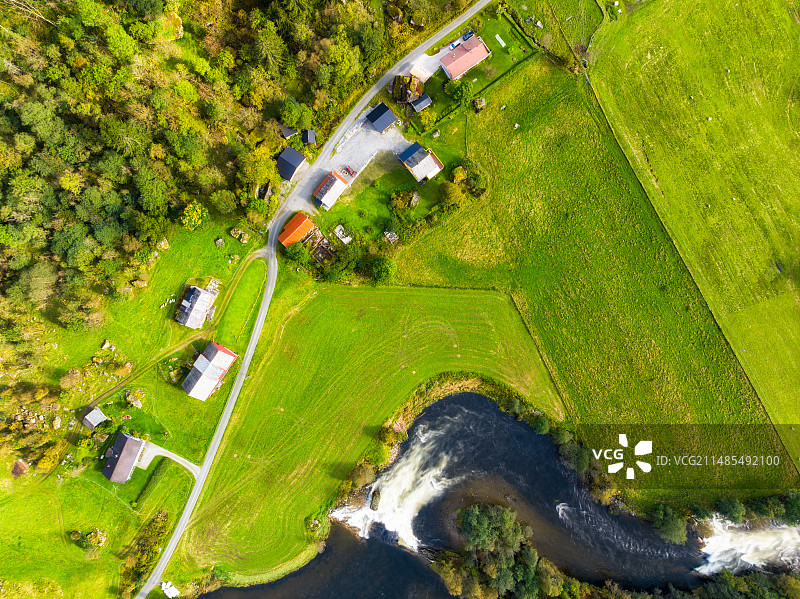 北欧挪威——霍达兰县，特维恩德露营地（Tvindefossen）航拍图片素材