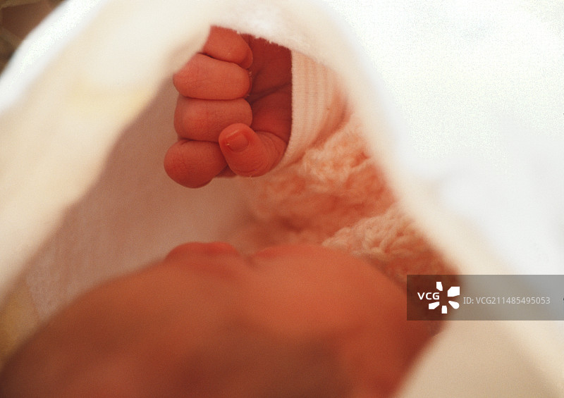 新生的婴儿图片素材