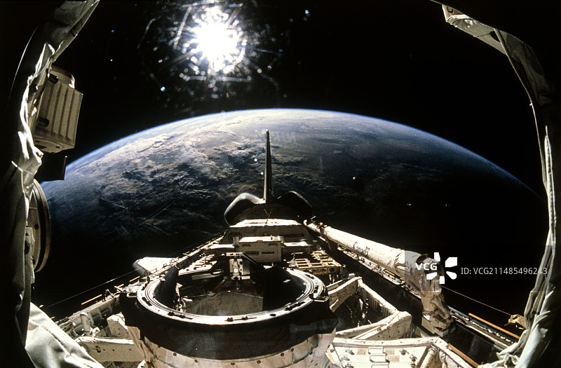 航天飞机拍摄的地球图片素材