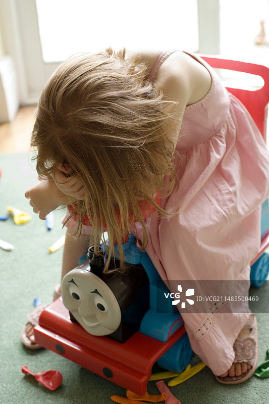不快乐的女孩图片素材