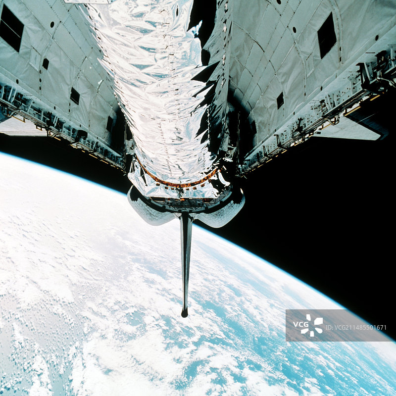 航天飞机货舱中的钱德拉X射线天文台图片素材