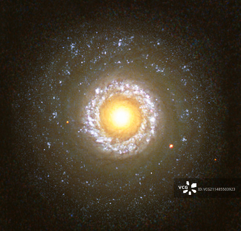 赛弗特星系NGC 7742图片素材