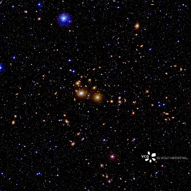 英仙座星系团 (Abell 426)图片素材