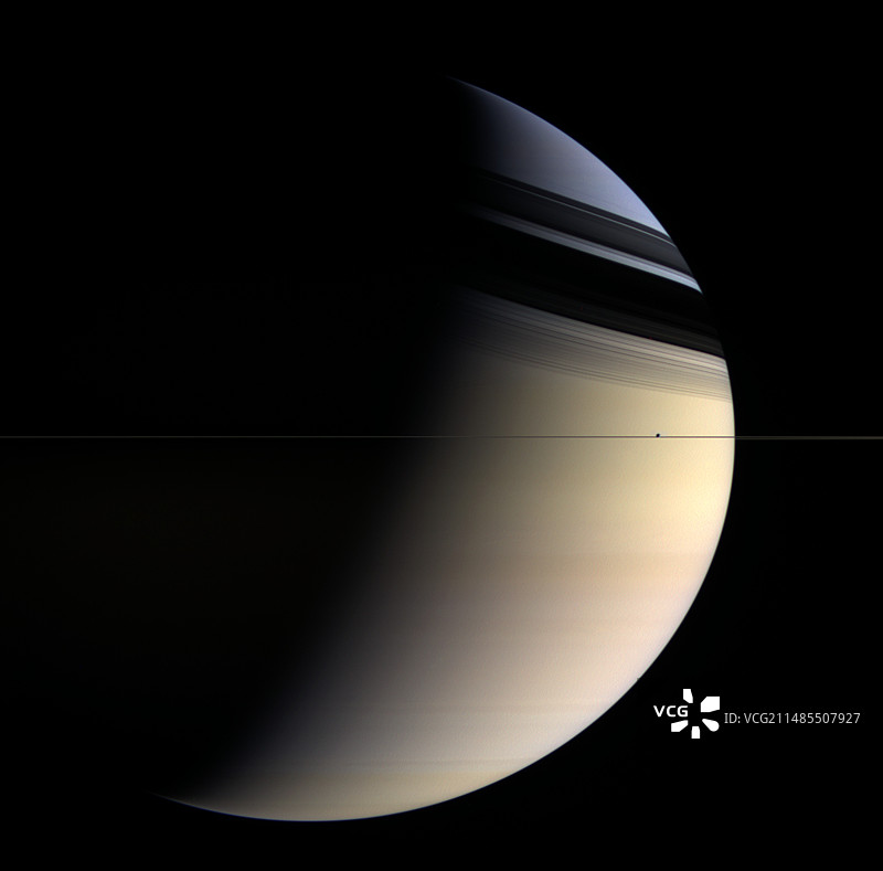 卡西尼号拍摄的土星图片素材