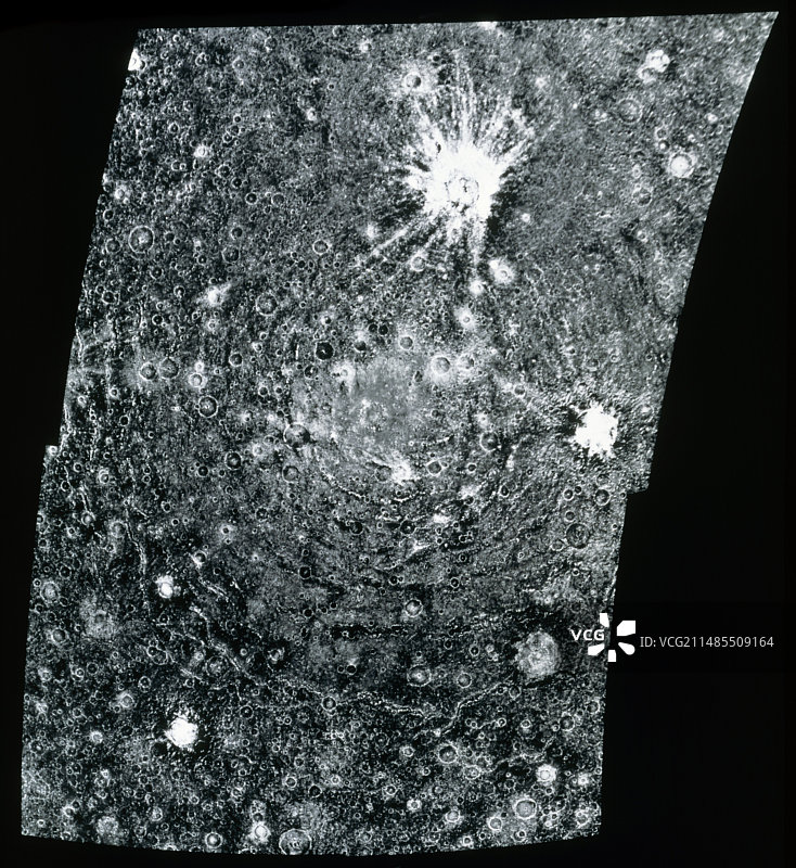 伽利略拍摄的卡里斯托撞击坑图像图片素材