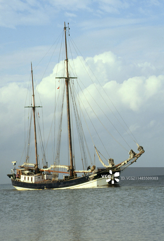 修复的商业货运帆船图片素材