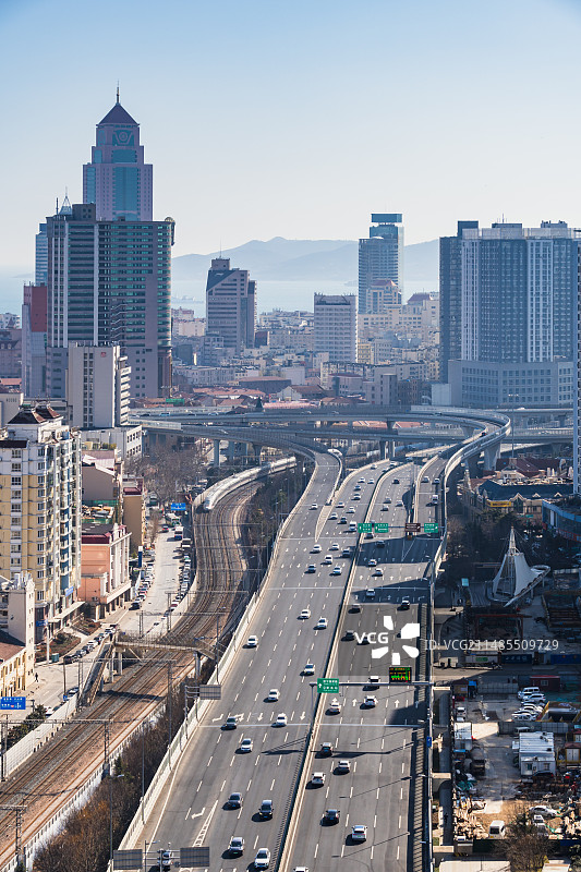 青岛城市道路交通——新冠高架桥图片素材
