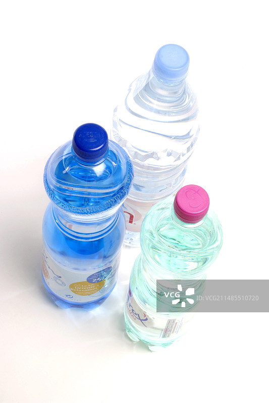 矿泉水瓶图片素材