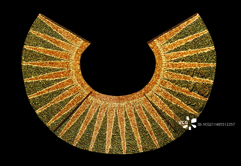 秘鲁西潘的珠饰胸饰图片素材