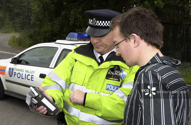 路边酒精测试仪图片素材