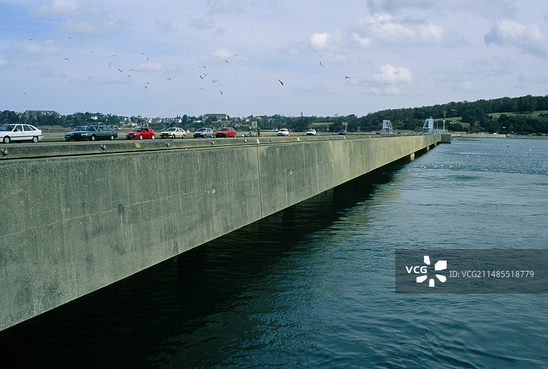 法国北部的兰斯拦河坝图片素材