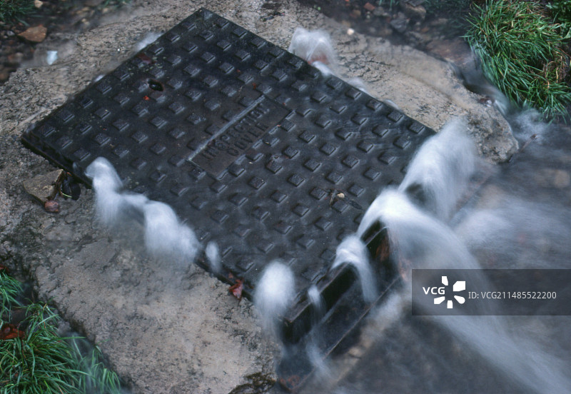 风暴排水口溢流图片素材