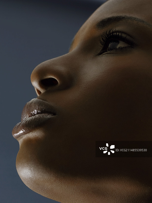 女人的脸图片素材