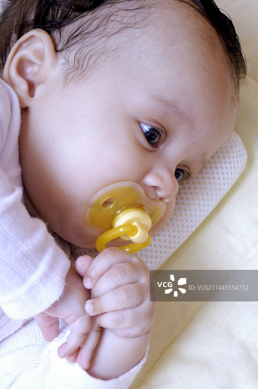 小女孩图片素材