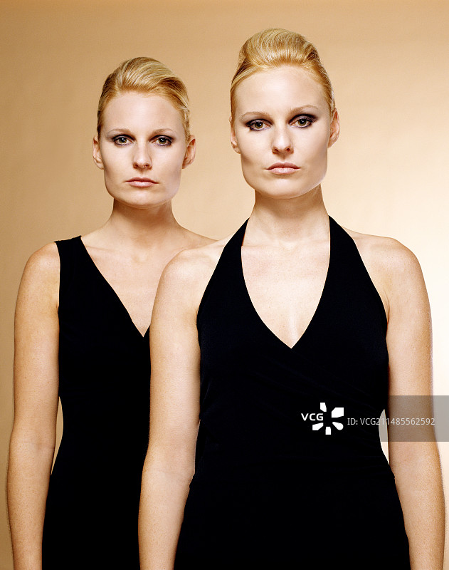 双胞胎姐妹图片素材