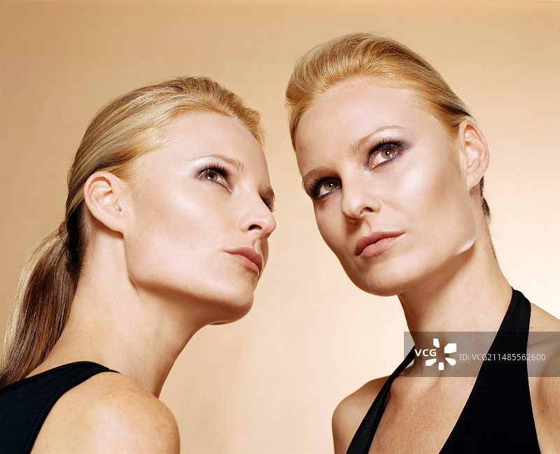 双胞胎姐妹图片素材