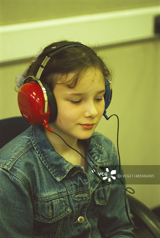 纯音听力测试图片素材