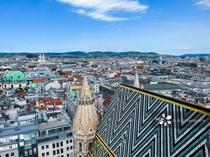 奥地利-维也纳-斯蒂芬主教堂 & 俯瞰维也纳图片素材