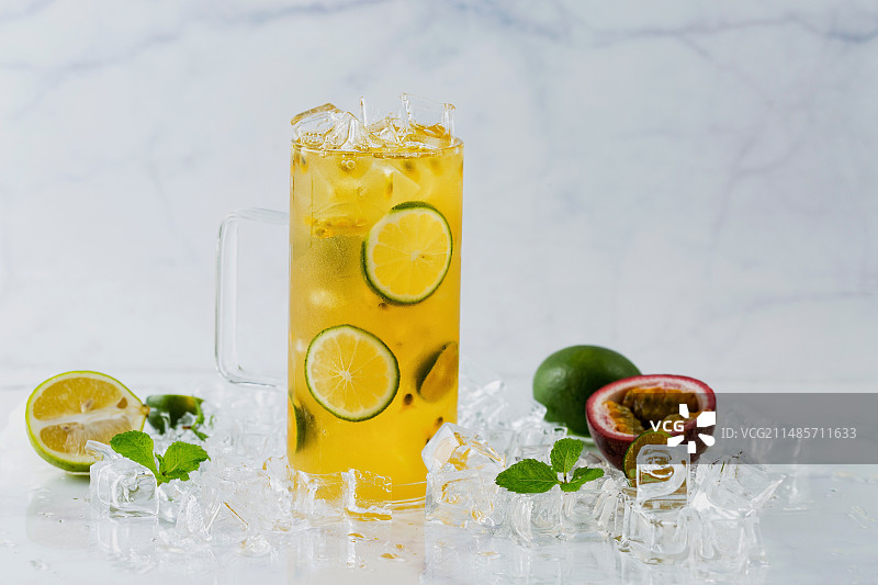 百香果柠檬果汁图片素材