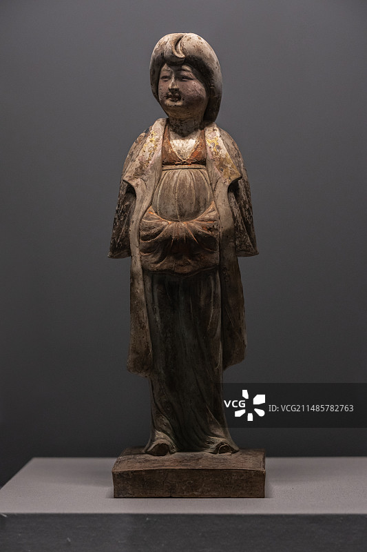 唐代彩绘女佣像图片素材