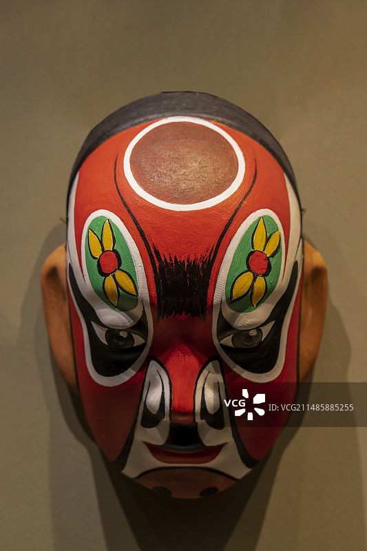 中国秦腔艺术博物馆“秦腔艺术展”：秦腔脸谱。起源于面具，一种装饰性绘画艺术，直接涂抹于演员脸部的图案图片素材