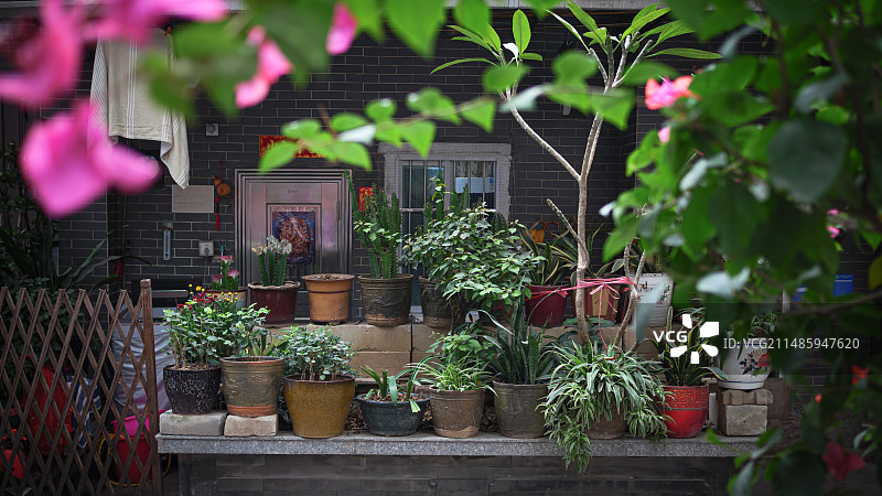 广州西关大屋门前的画面图片素材