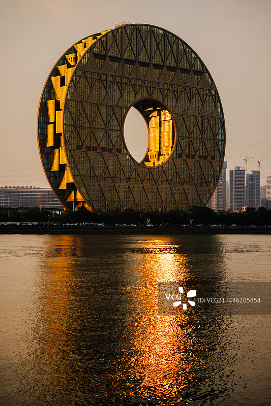 广州圆大厦图片素材