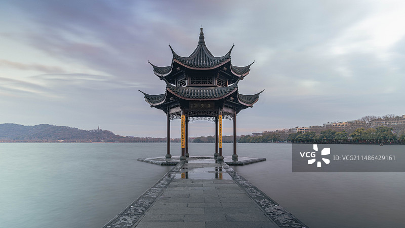 冬日清晨的集贤亭图片素材