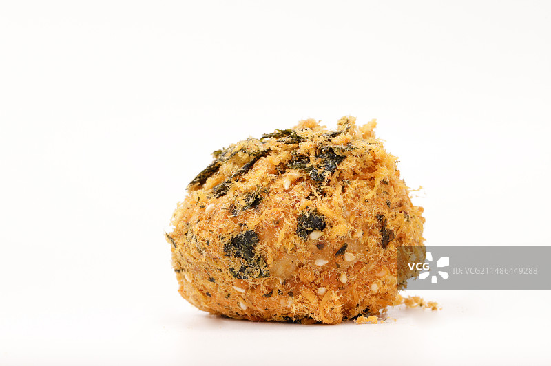 白色背景上的海苔芋泥肉松小贝图片素材