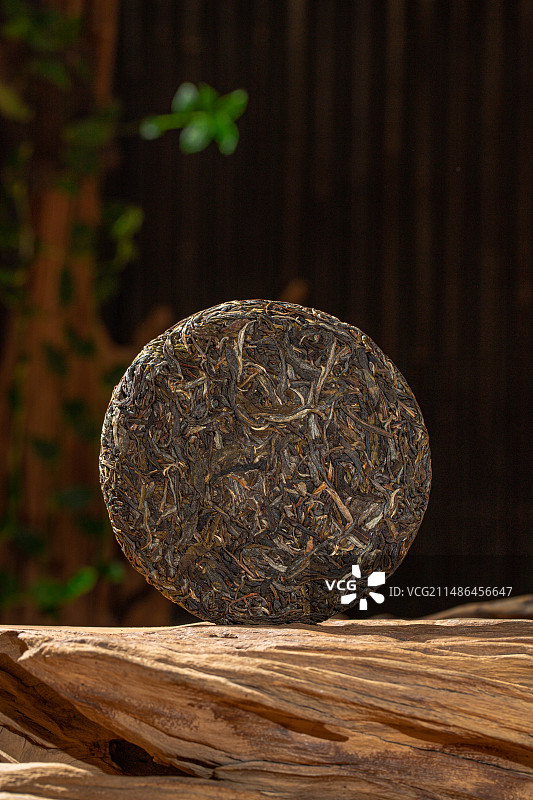 弯弓 茶叶 茶饼 古风茶 绿茶图片素材